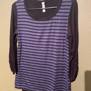 Small 3/4 length shirt